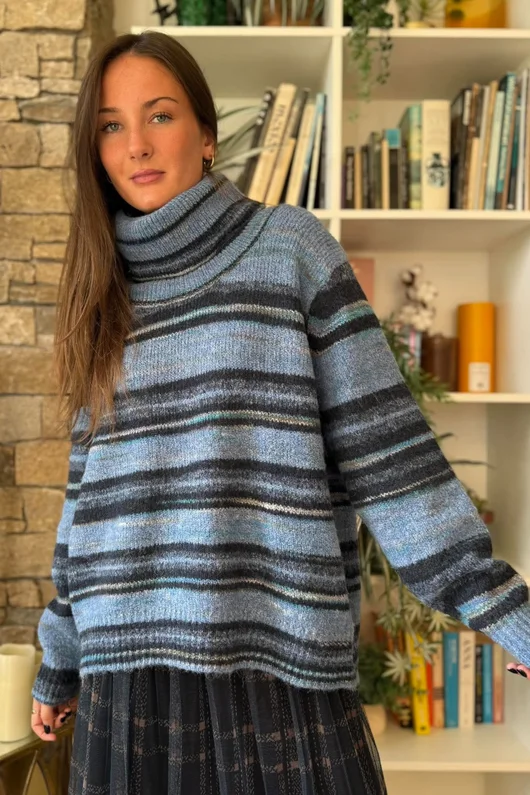 Braemar Stripey Knit Blues